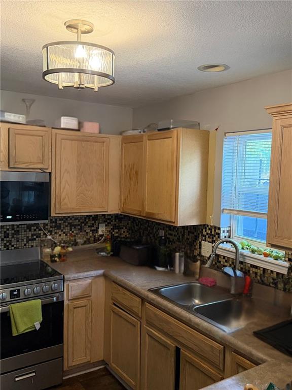 2310 Park Avenue Property Photo 14