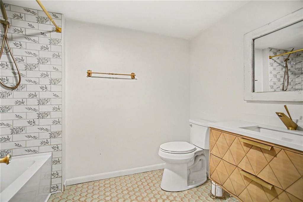 730 Goodlet Circle Property Photo 14