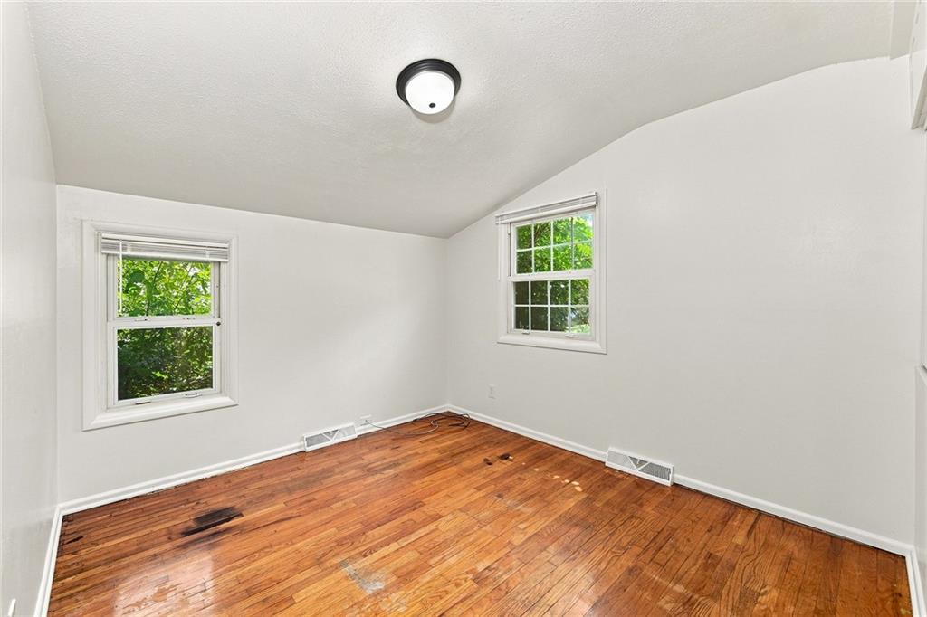 8214 Ruskin Way Property Photo 13