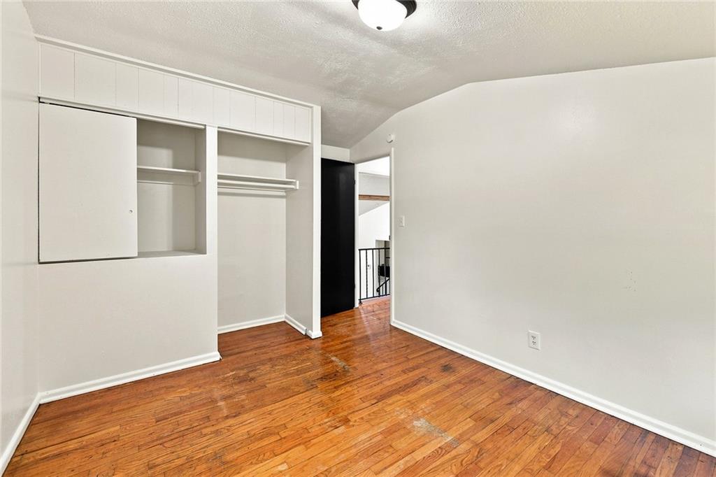 8214 Ruskin Way Property Photo 14