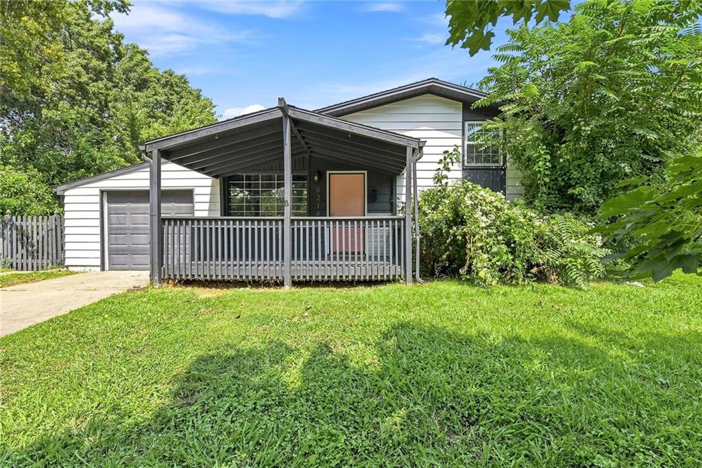 8214 Ruskin Way Property Photo 16