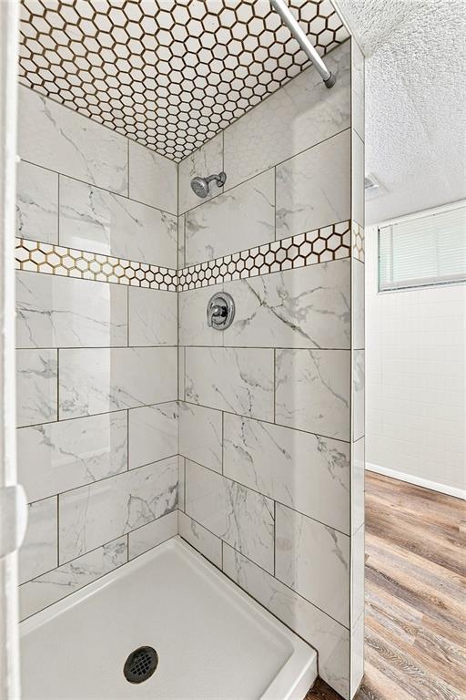 8214 Ruskin Way Property Photo 26