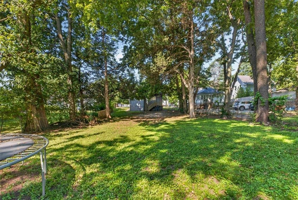 1117 S Noland Road Property Photo 15