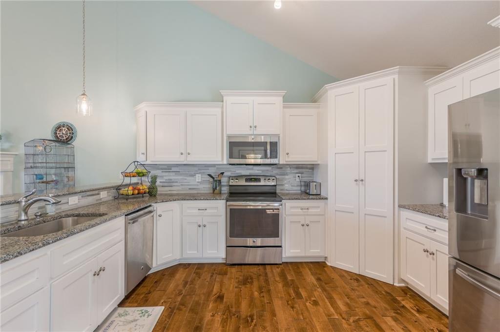 1309 Regency Drive Property Photo 7