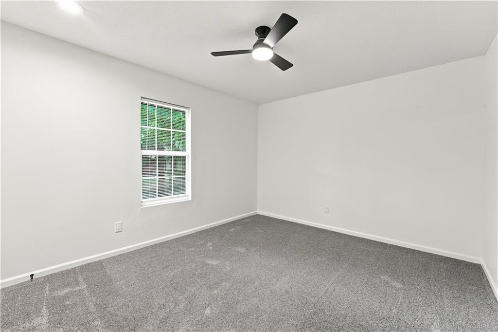 8143 Nw Beaman Drive Property Photo 25