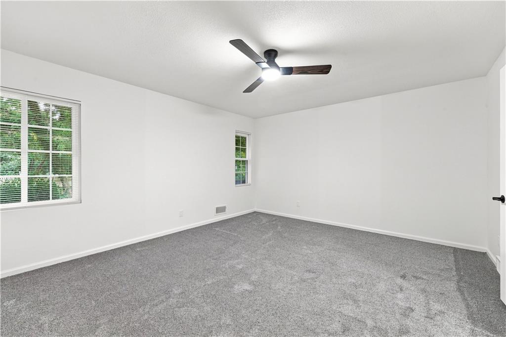 8143 Nw Beaman Drive Property Photo 27