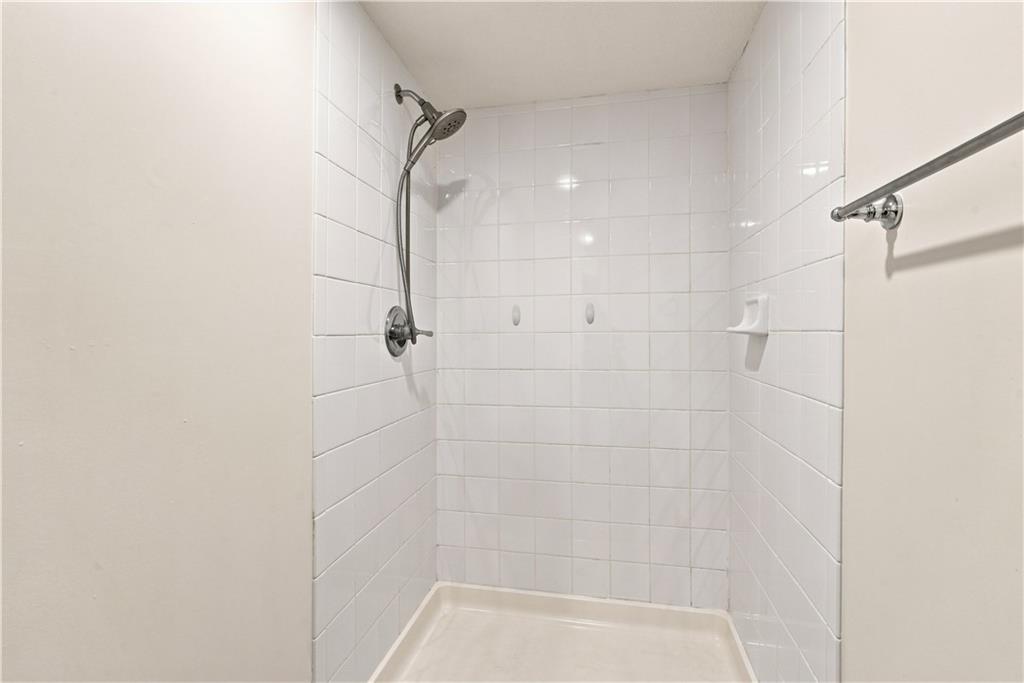 8143 Nw Beaman Drive Property Photo 38