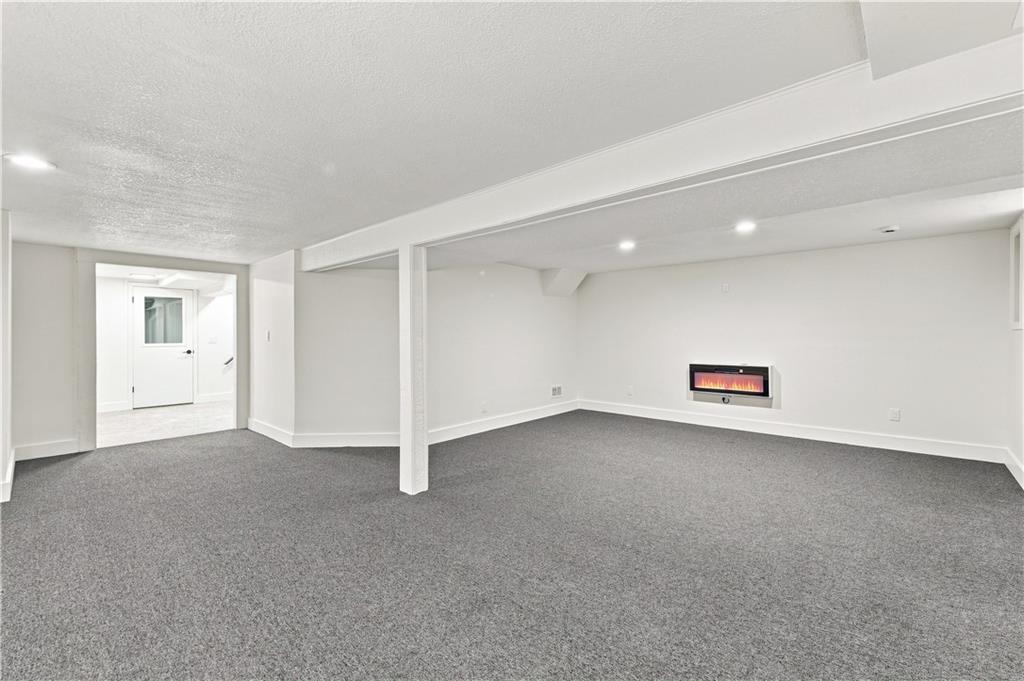 8143 Nw Beaman Drive Property Photo 40
