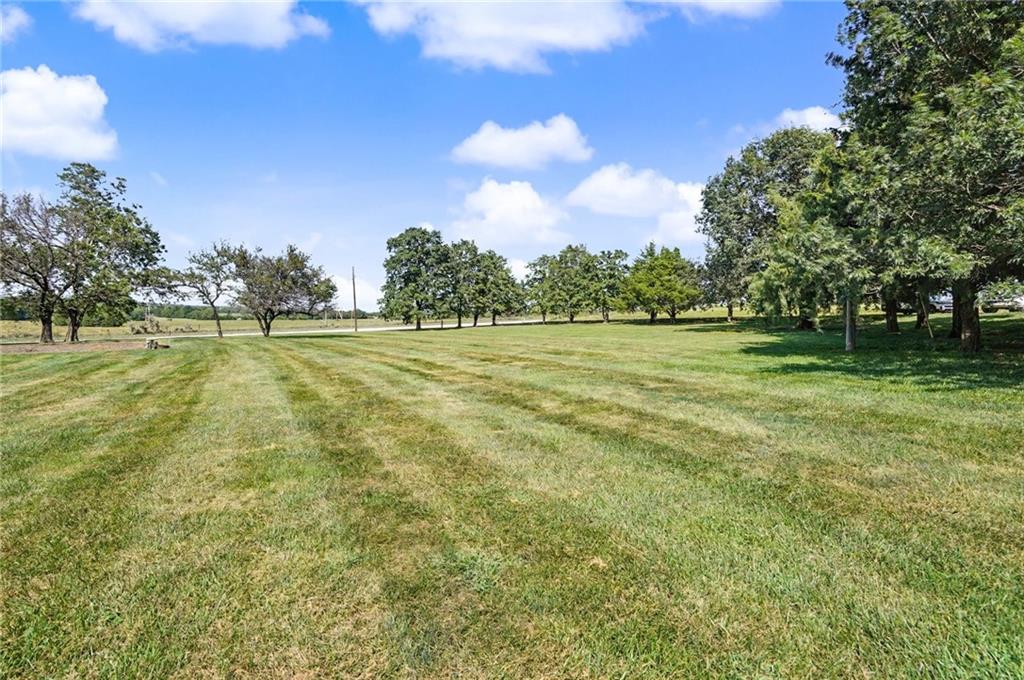 829 N 500th Road Property Photo 43