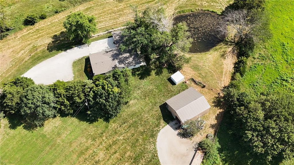 829 N 500th Road Property Photo 48