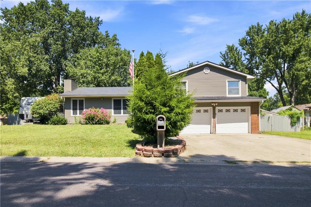 1004 Douglas Lane