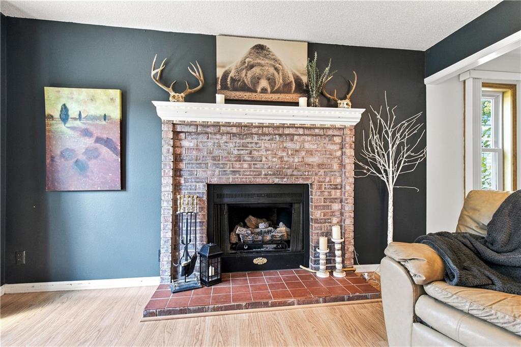 1004 Douglas Lane Property Photo 16