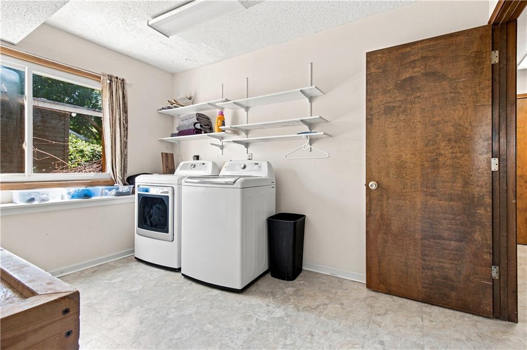 1004 Douglas Lane Property Photo 46