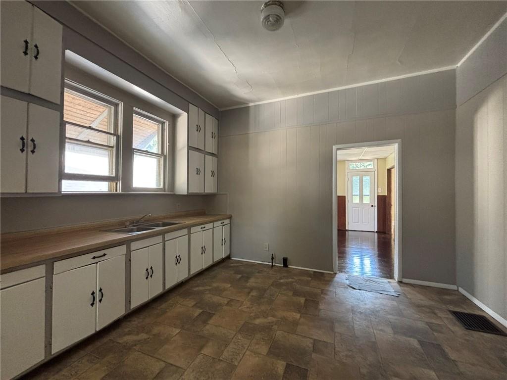 603 Shady Avenue Property Photo 6
