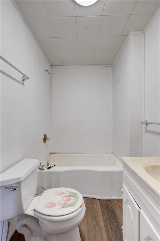 703 N Grand Street Property Photo 8