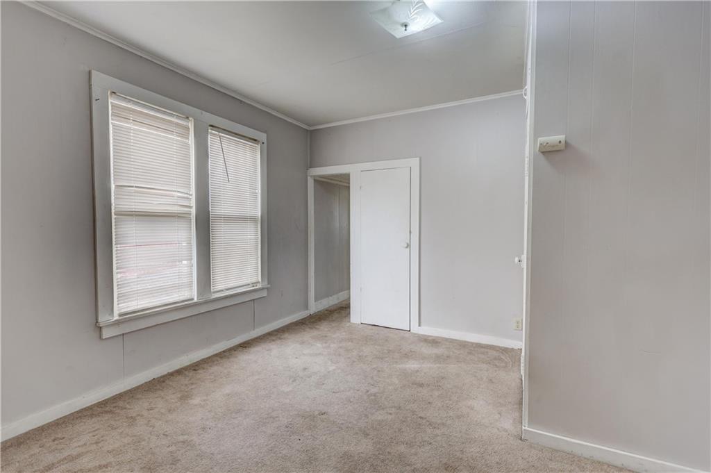 703 N Grand Street Property Photo 21