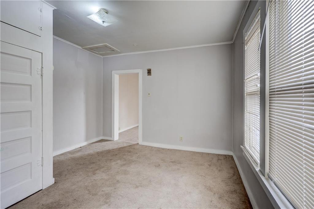703 N Grand Street Property Photo 23