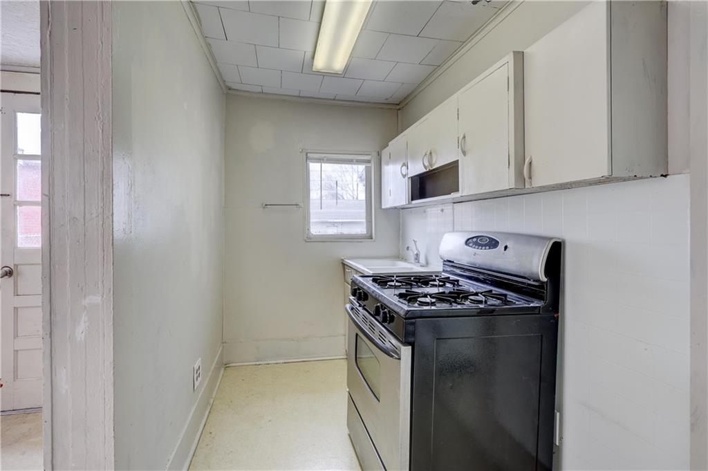 703 N Grand Street Property Photo 24