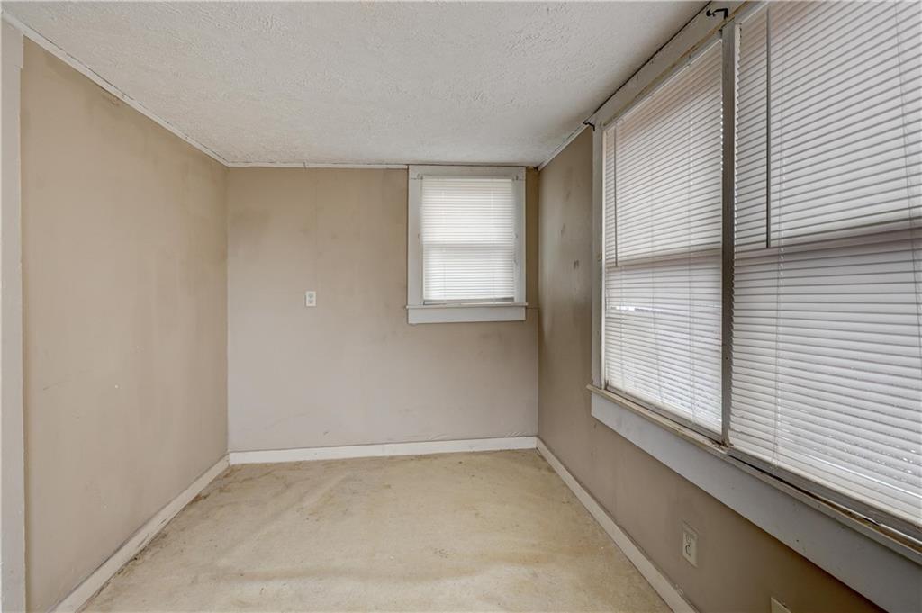 703 N Grand Street Property Photo 29