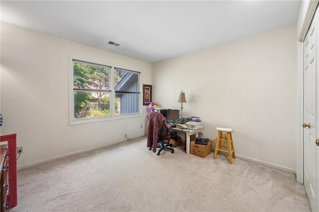 5417 N Walnut Street Property Photo 27
