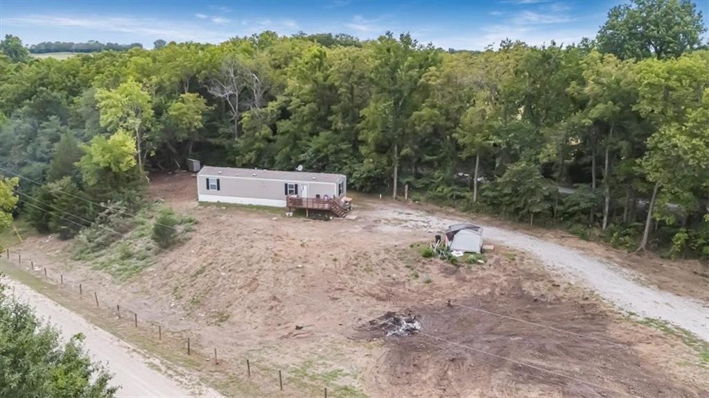 581 Se 1200th Road Property Photo 17