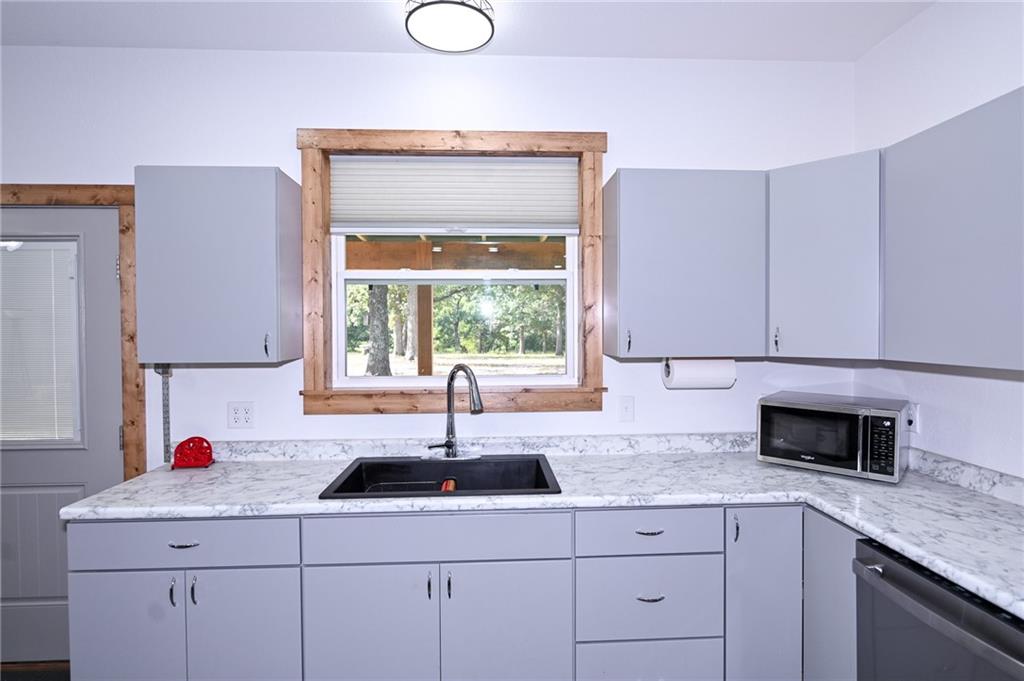 4015 E 1500 Road Property Photo 31