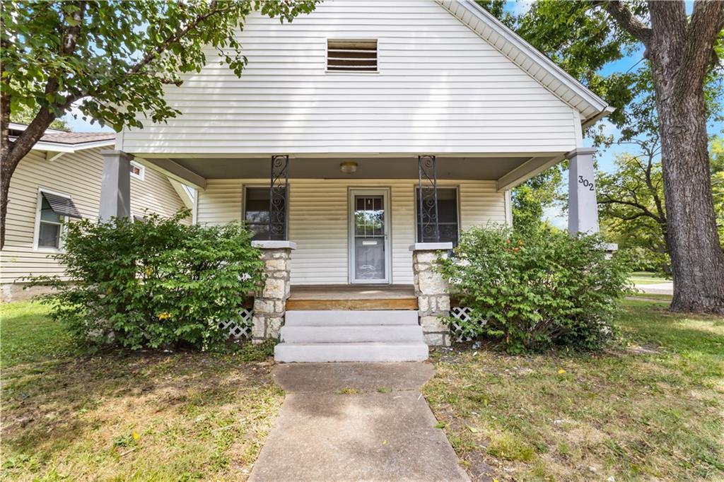 302 Pacific Avenue Property Photo 1