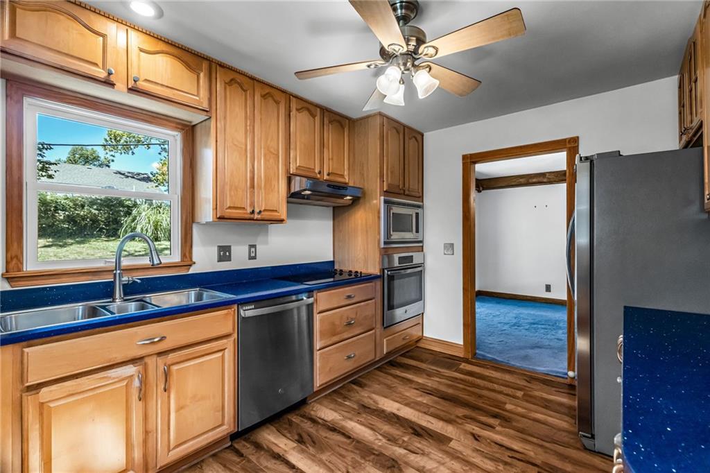 5530 N Spruce Avenue Property Photo 11