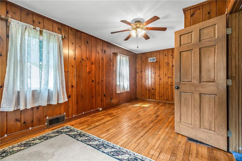 5530 N Spruce Avenue Property Photo 14