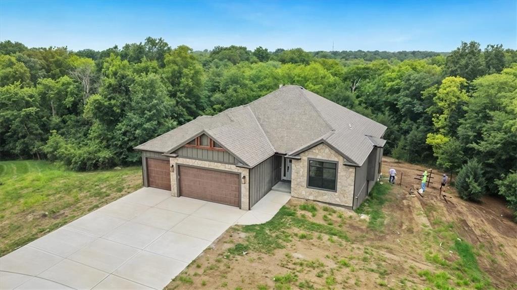 2204 Arbor Lane Property Photo 4
