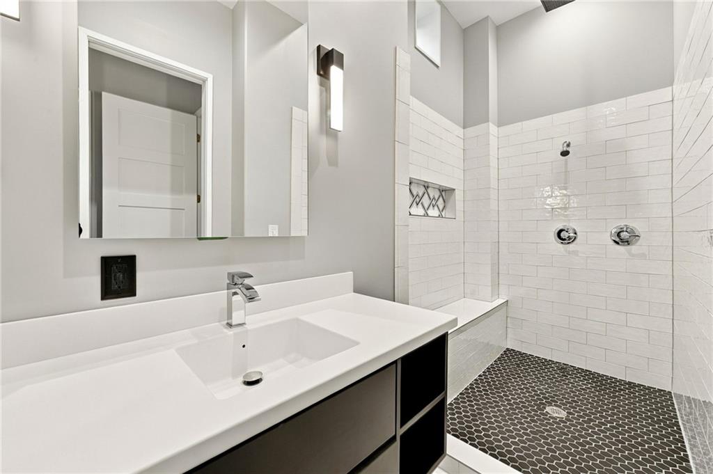 10239 N Kansas Avenue Property Photo 66
