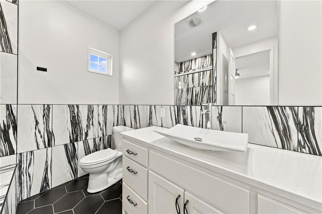 10239 N Kansas Avenue Property Photo 80