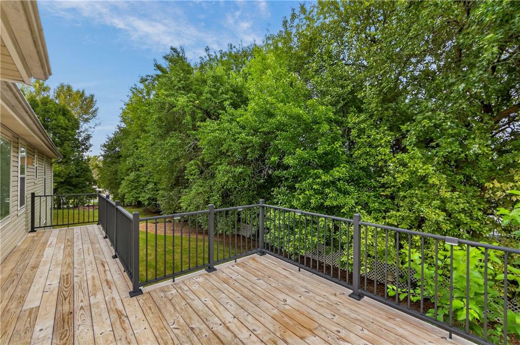 705 Pine Crest Avenue Property Photo 8