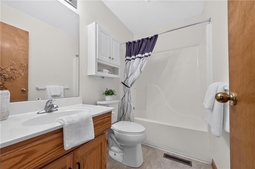 705 Pine Crest Avenue Property Photo 25