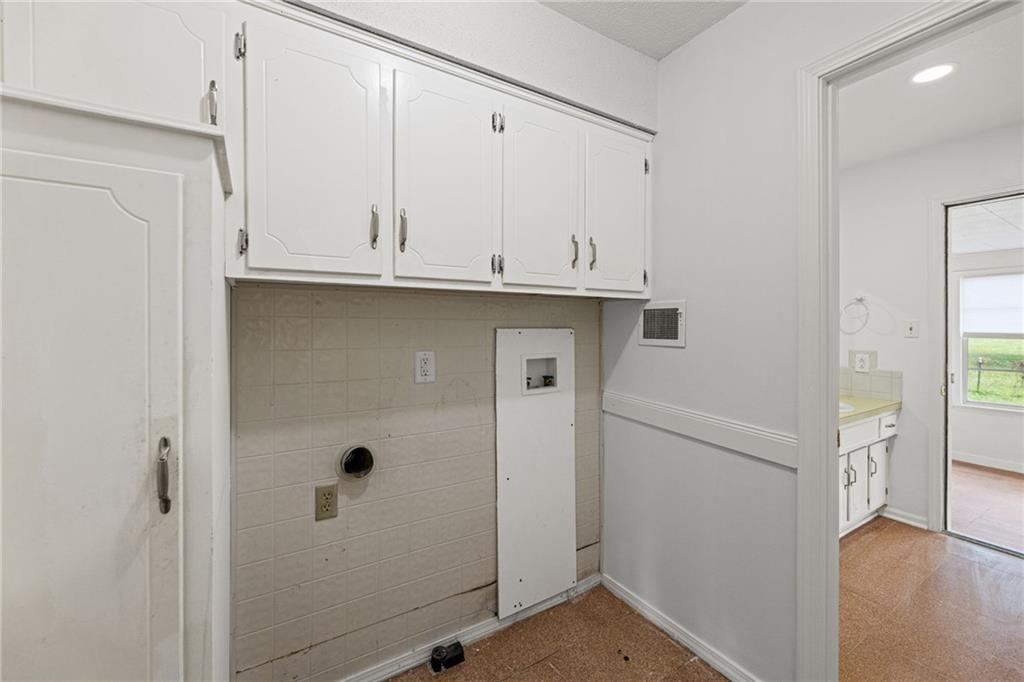 905 S Lincoln Avenue Property Photo 12