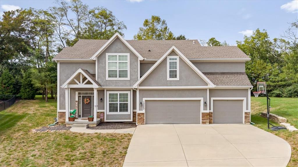12542 Walnut Court Property Photo