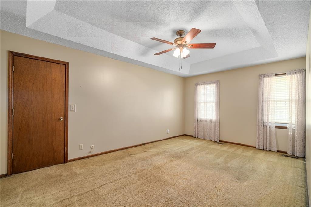 2126 E 152nd Terrace Property Photo 34