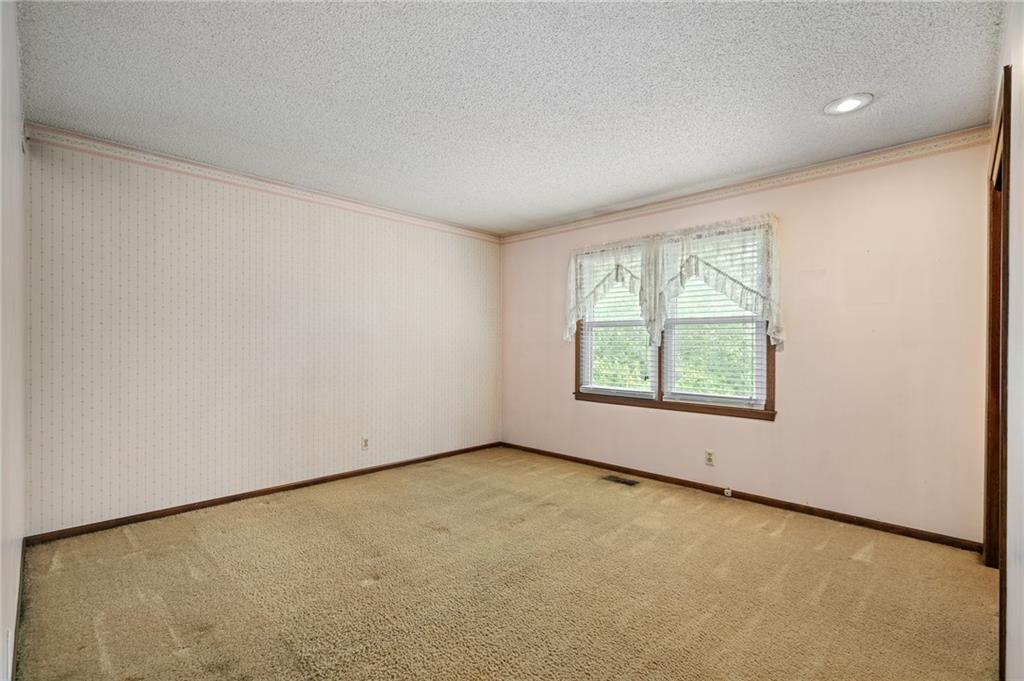 2126 E 152nd Terrace Property Photo 42