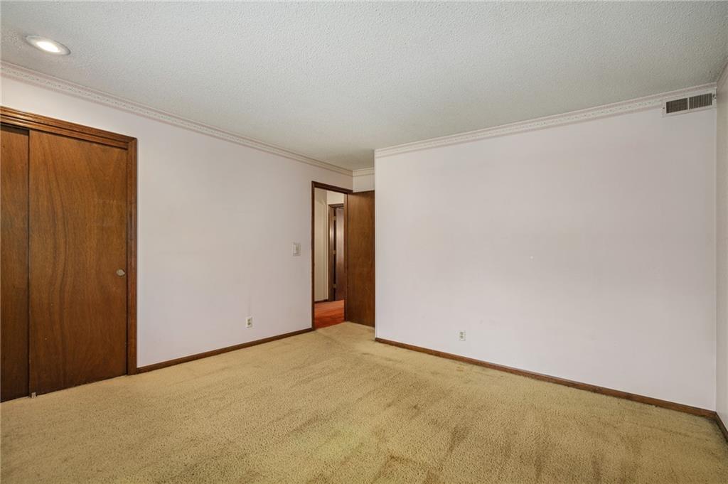 2126 E 152nd Terrace Property Photo 43
