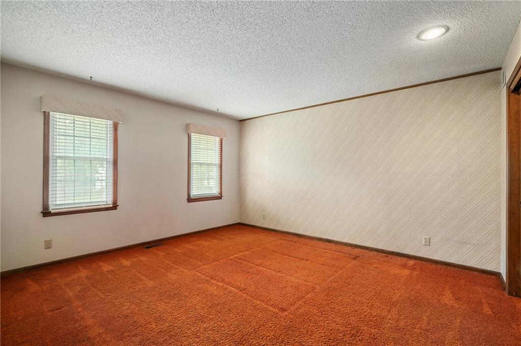 2126 E 152nd Terrace Property Photo 46