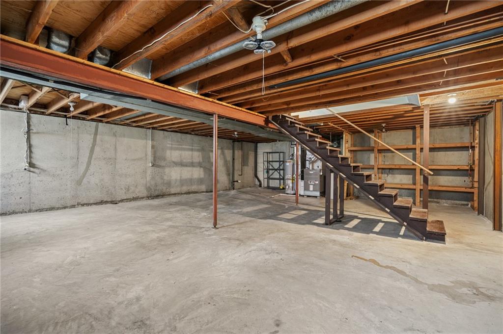 2126 E 152nd Terrace Property Photo 48