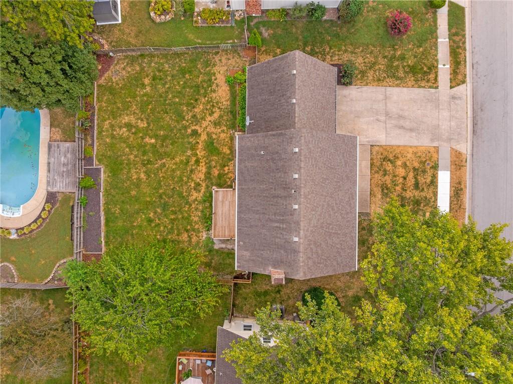 2126 E 152nd Terrace Property Photo 59