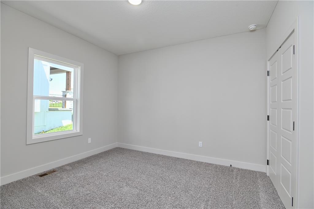 24625 W 60 Terrace Property Photo 22