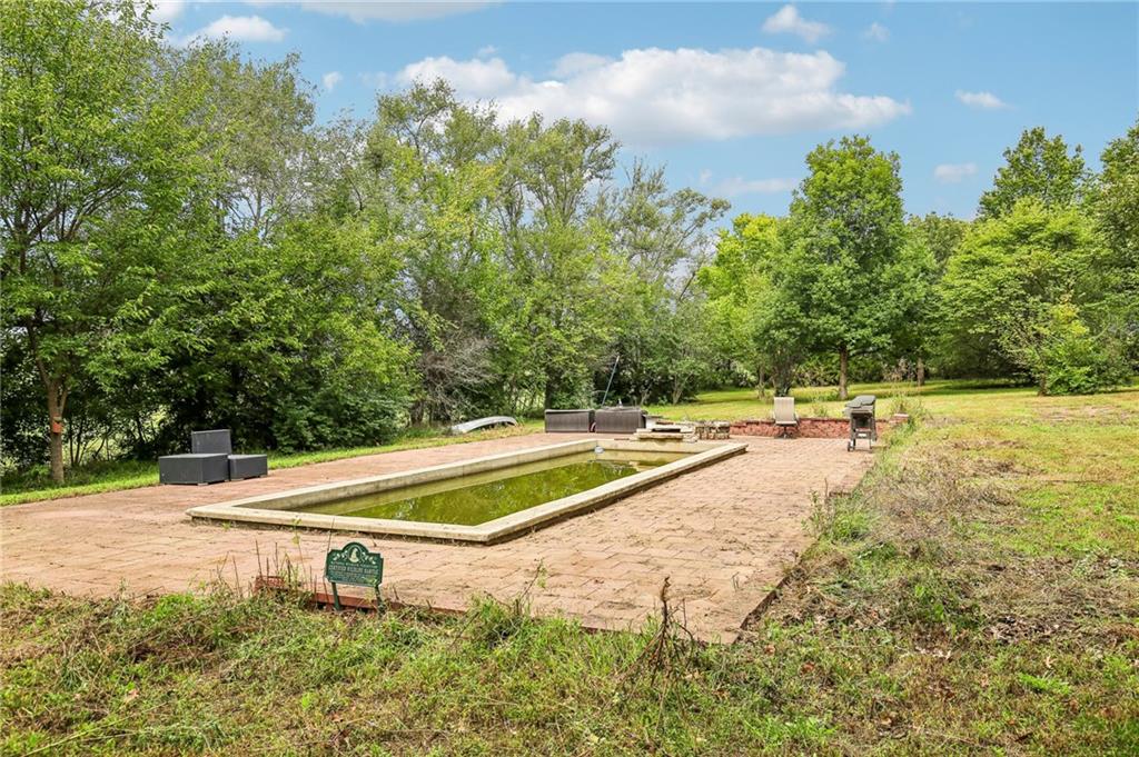 17237 286th Road Property Photo 32