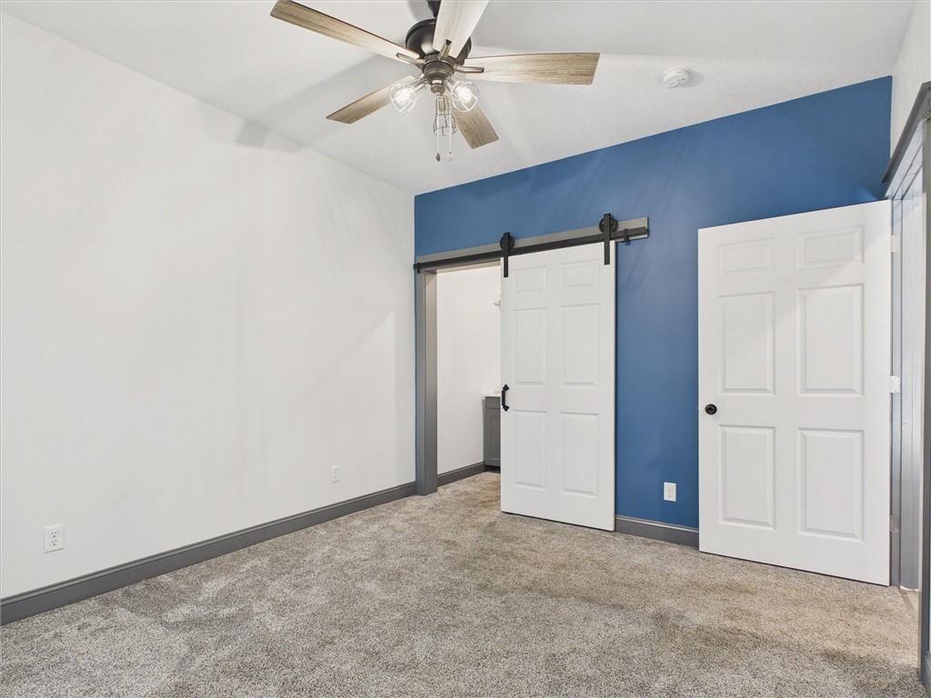 124 W 5th Street Property Photo 15