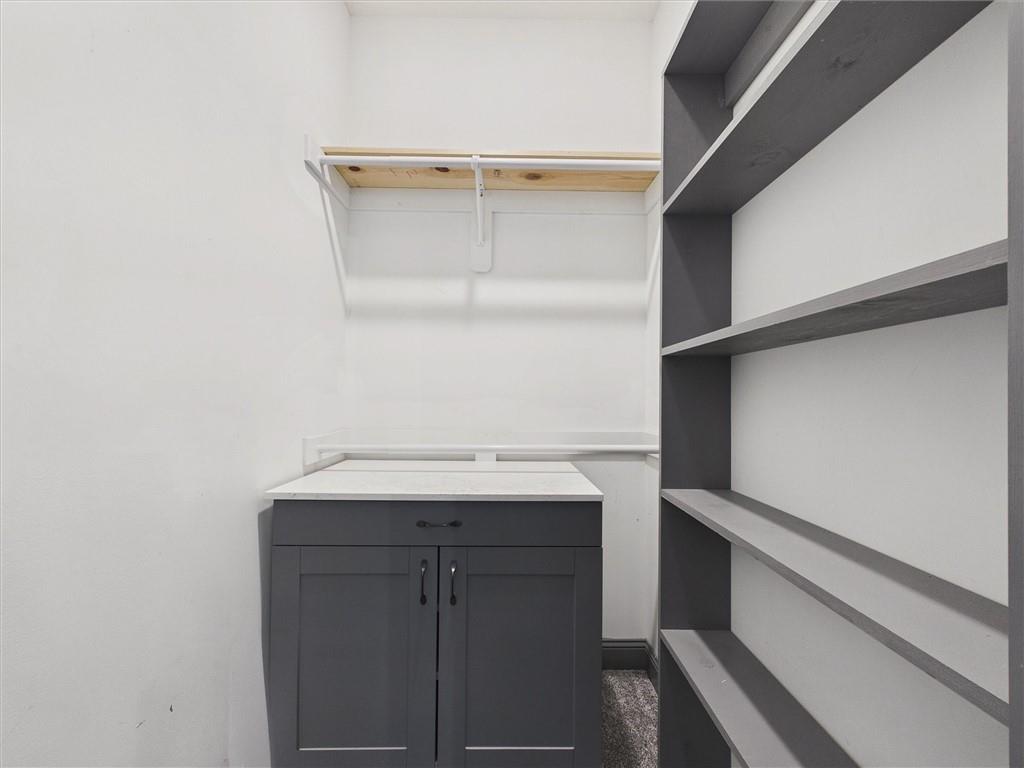 124 W 5th Street Property Photo 17