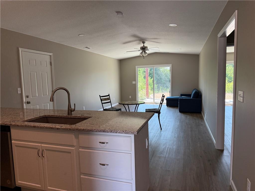 2 Illinois Drive Property Photo 6