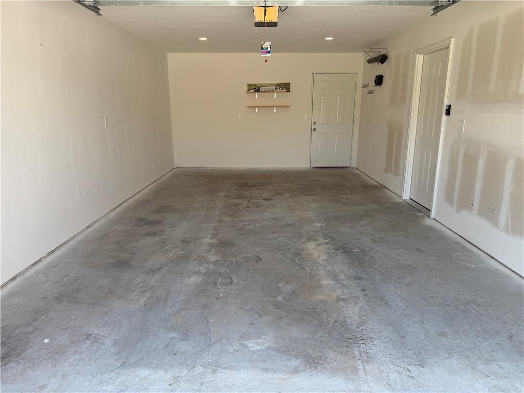 2 Illinois Drive Property Photo 17