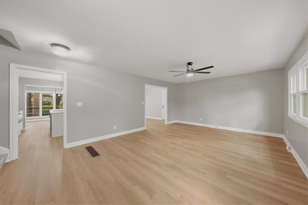 9624 Woodson Drive Property Photo 4