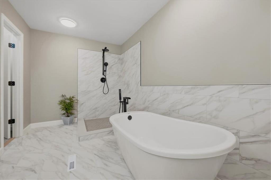 9624 Woodson Drive Property Photo 19